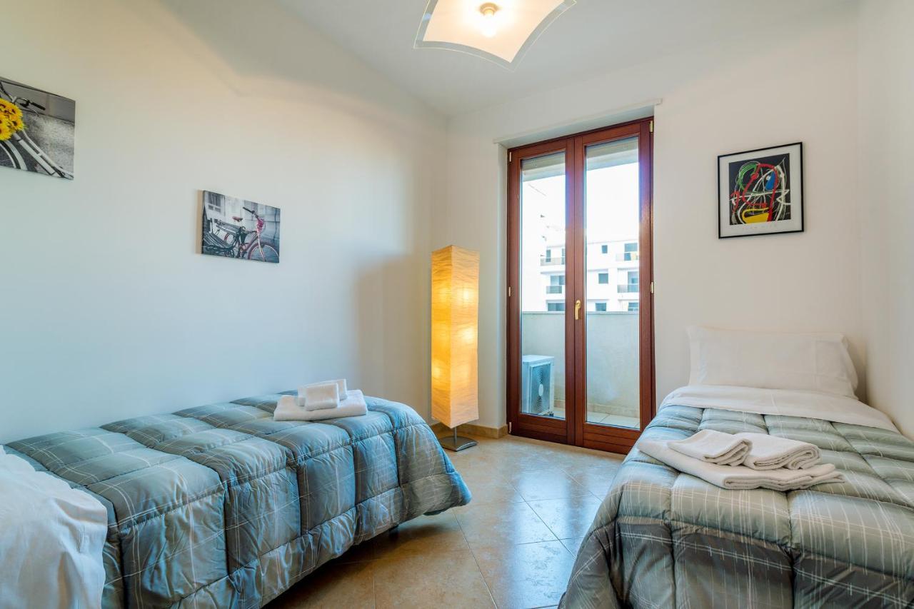 Goodstay Archimede Apartment Лечче Экстерьер фото