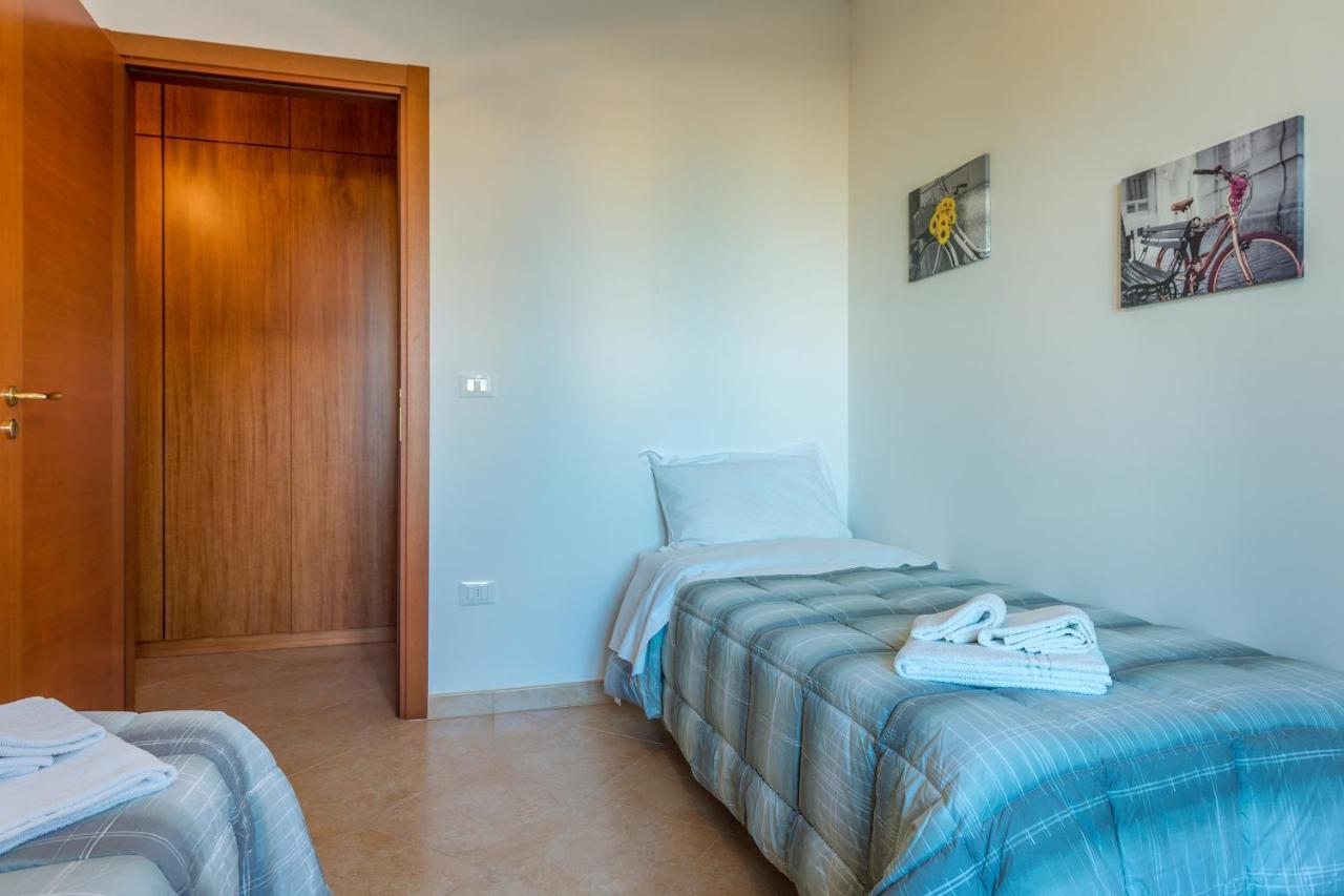 Goodstay Archimede Apartment Лечче Экстерьер фото