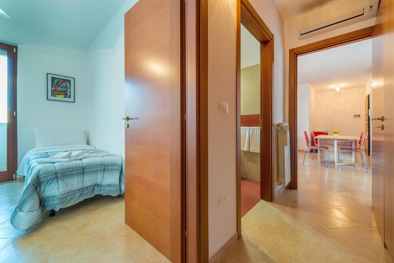 Goodstay Archimede Apartment Лечче Экстерьер фото